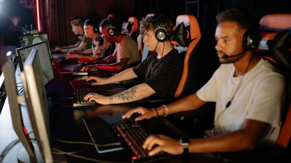 Последний мейджор по CS:GO: высокий онлайн и изменения в рейтинге лучших команд Последний мейджор по CS:GO: высокий онлайн и изменения в рейтинге лучших команд