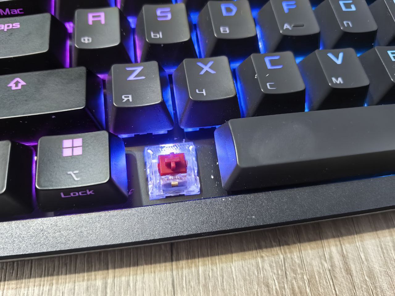 ASUS ROG AZOTH