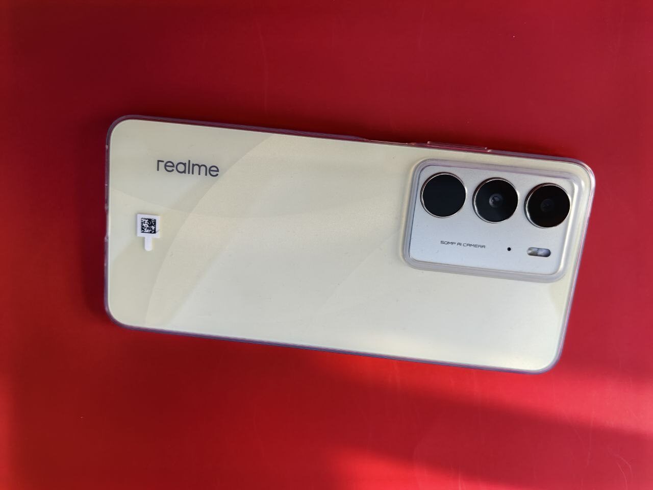 realme C75: бронебойный смартфон в золотой броне