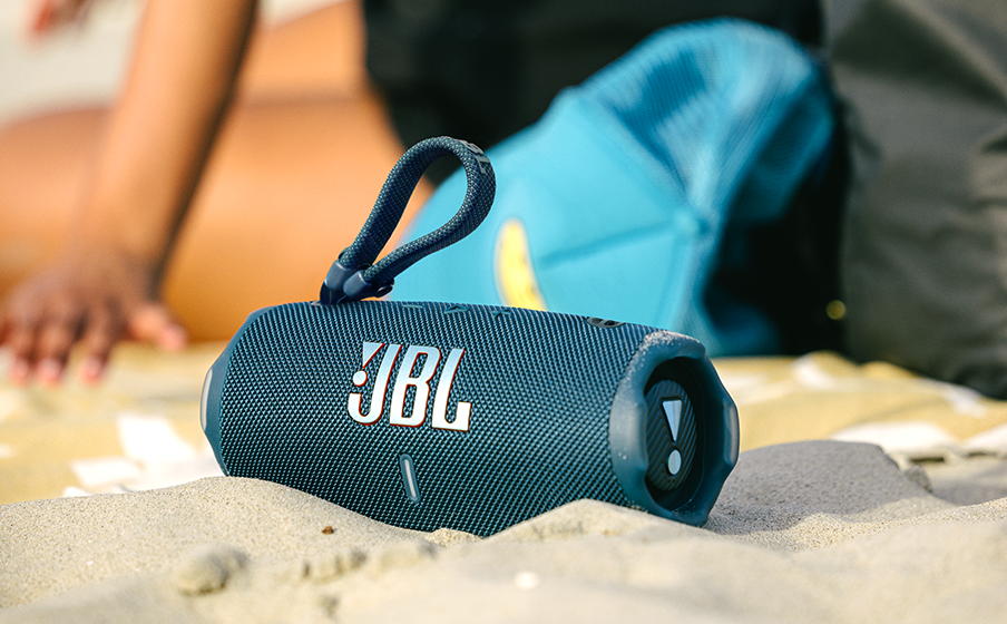 JBL Charge 6 и Flip 7 получили крупные скидки