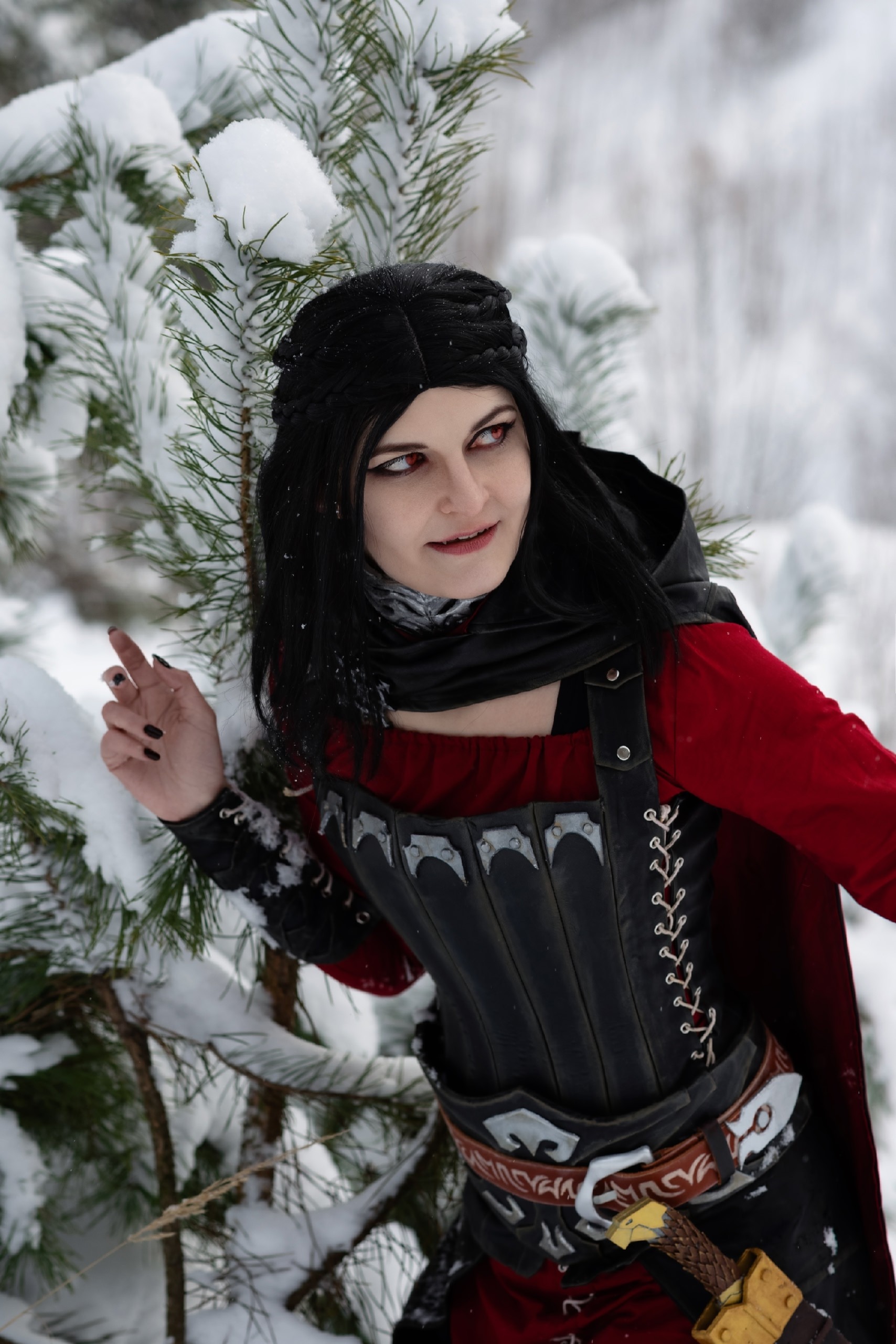 Серана из Skyrim: мрачный косплей вампирши