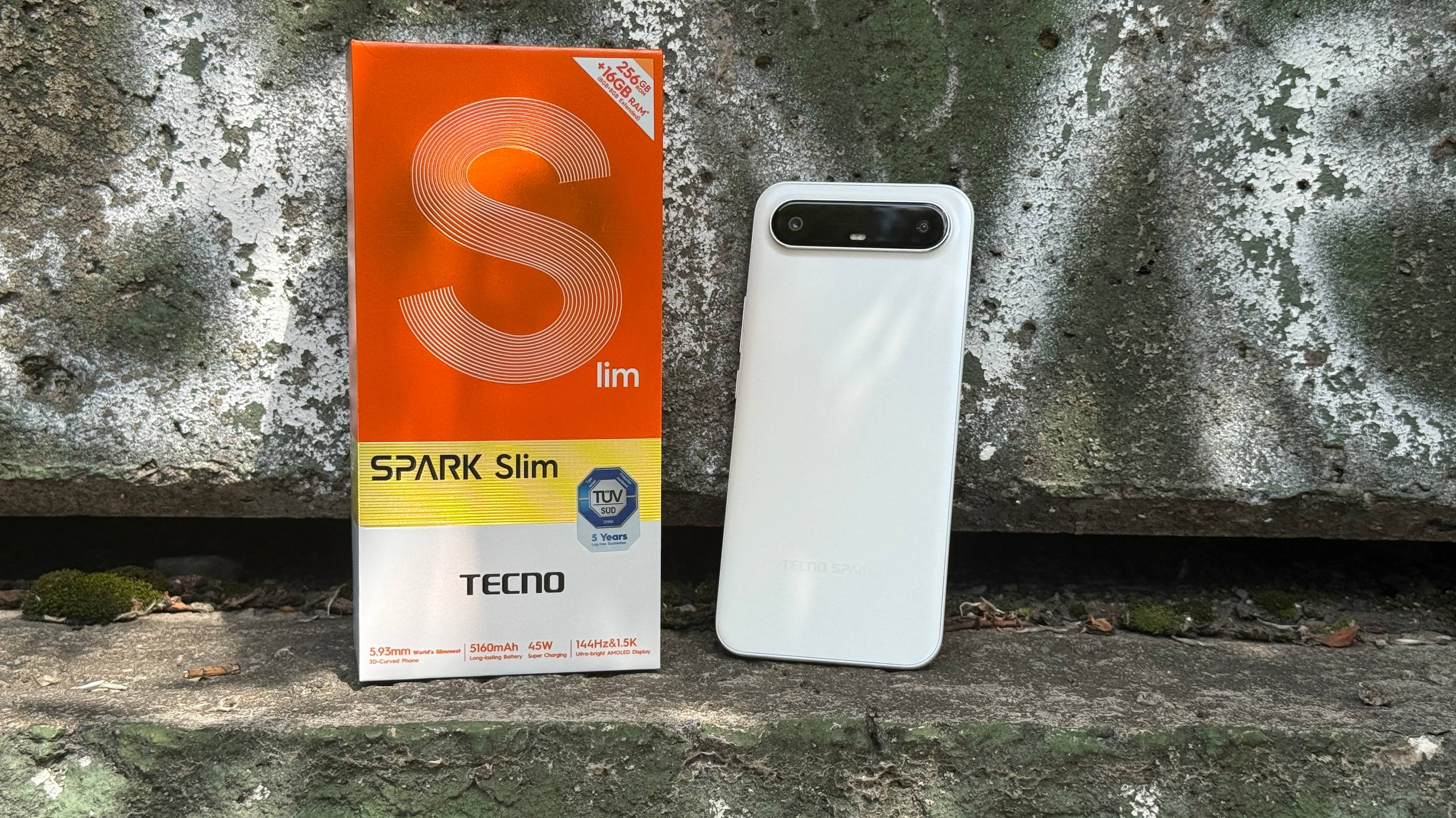 Обзор Tecno Spark Slim