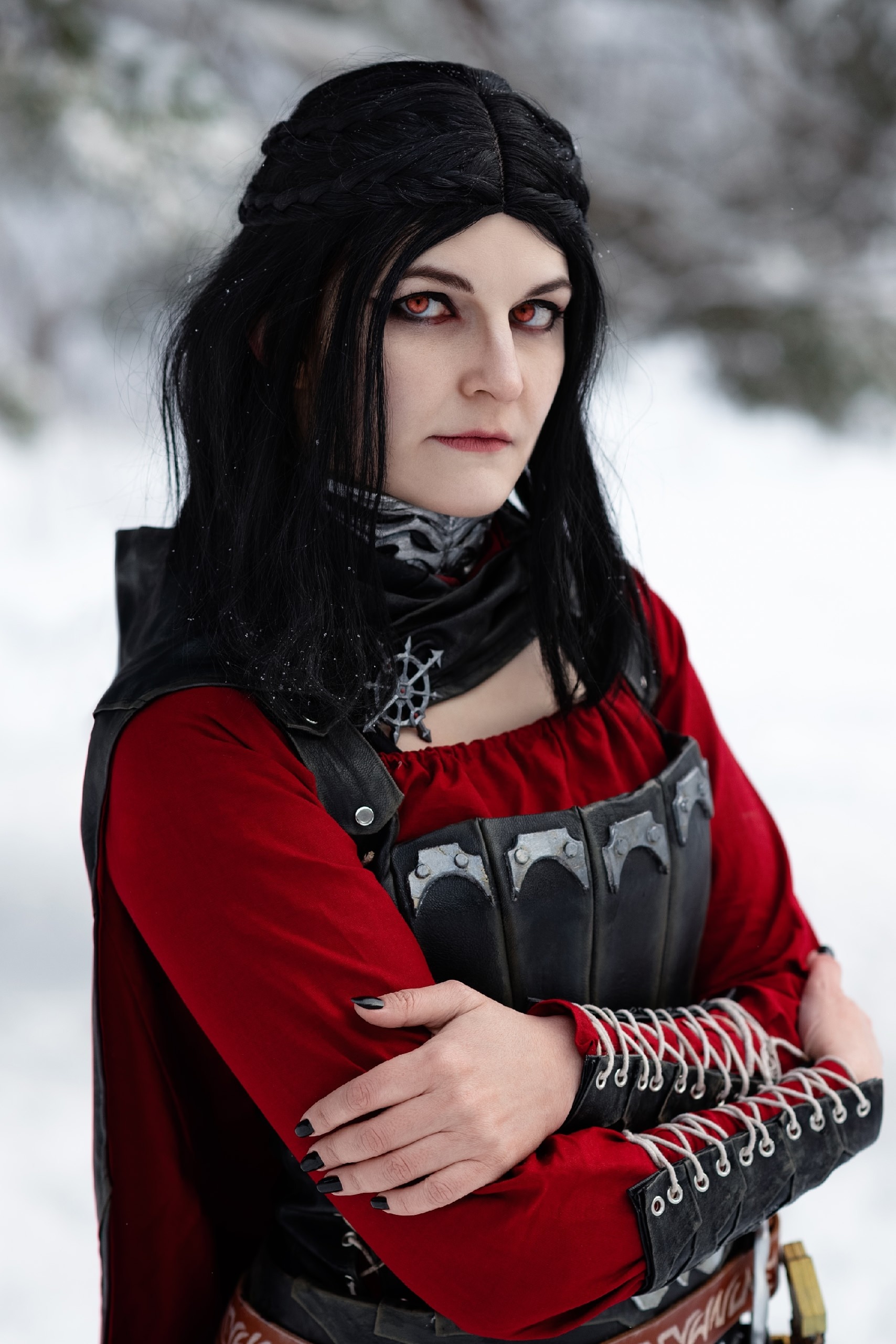 Серана из Skyrim: мрачный косплей вампирши