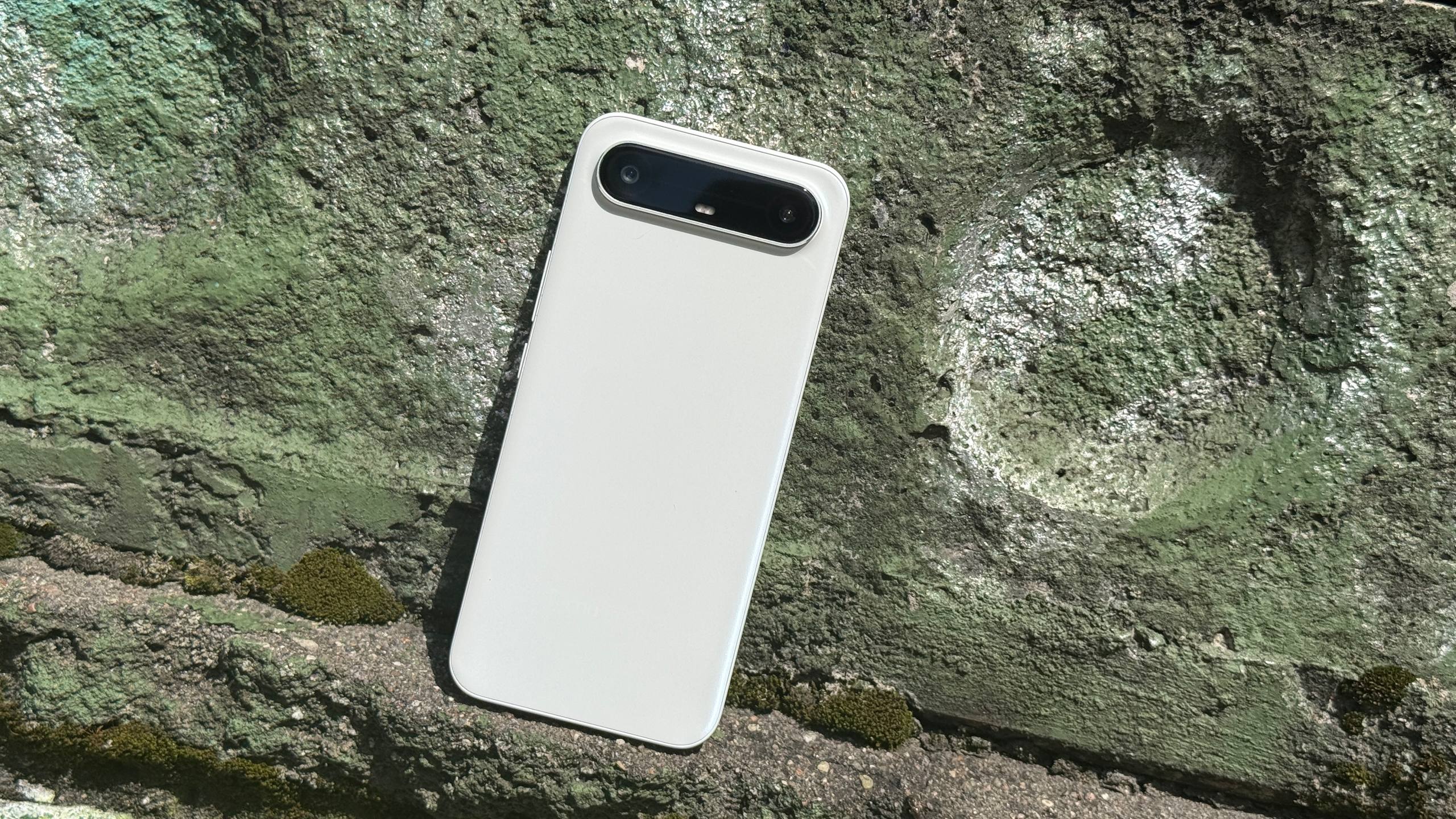 Обзор Tecno Spark Slim