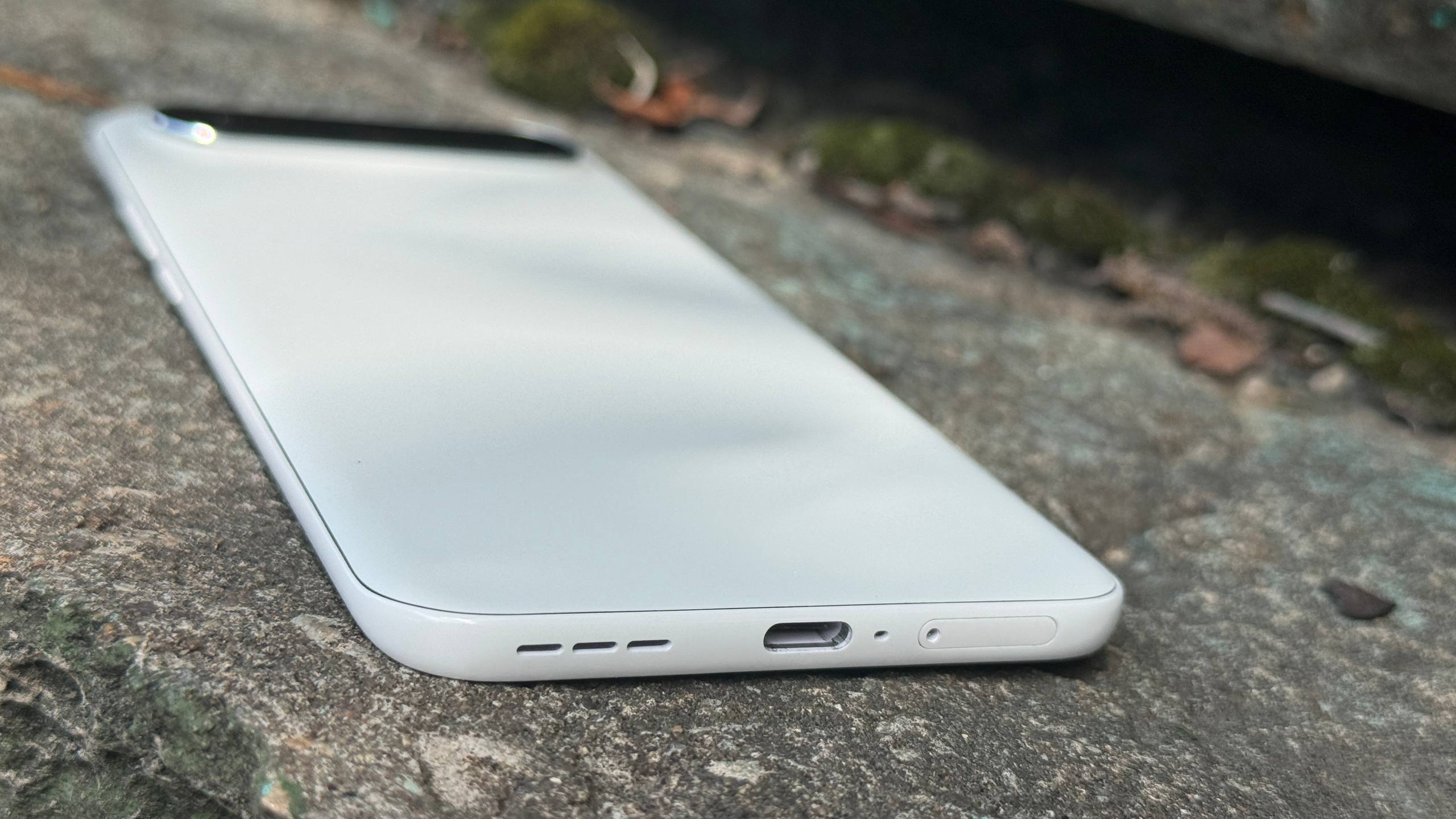 Обзор Tecno Spark Slim