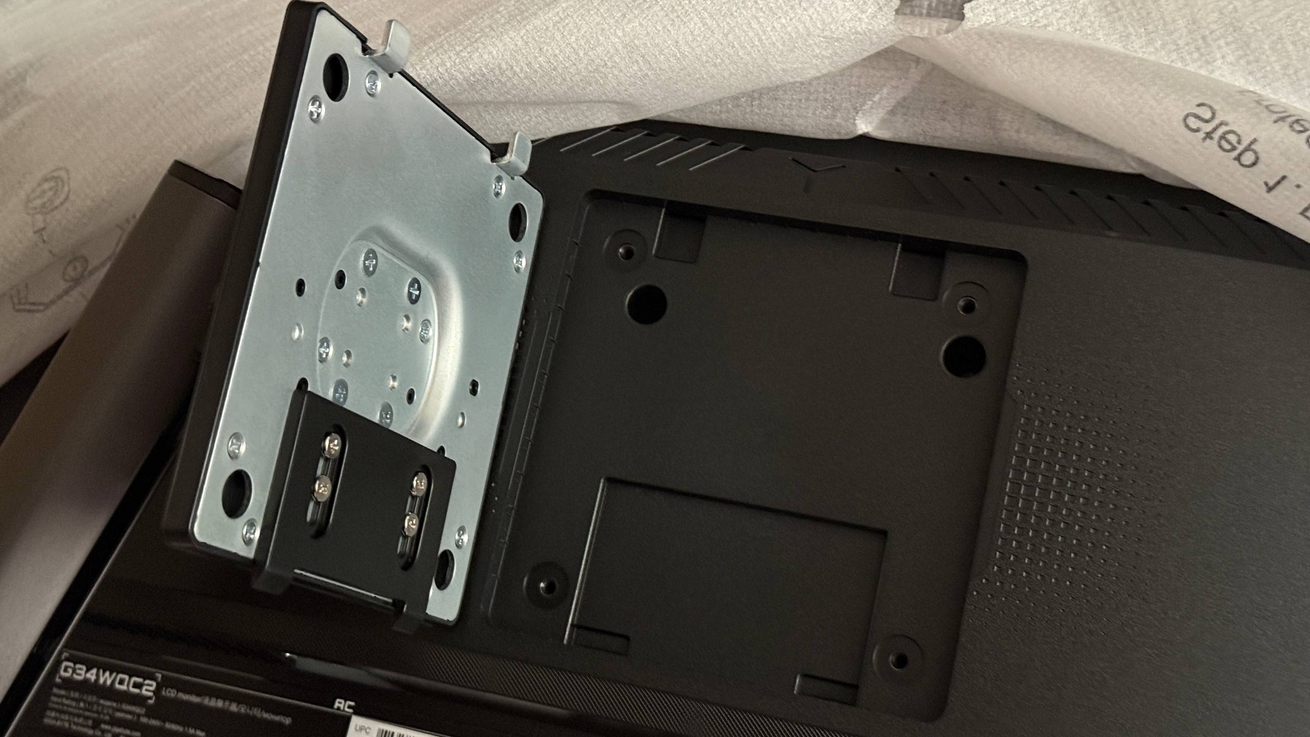 GIGABYTE G34WQC2