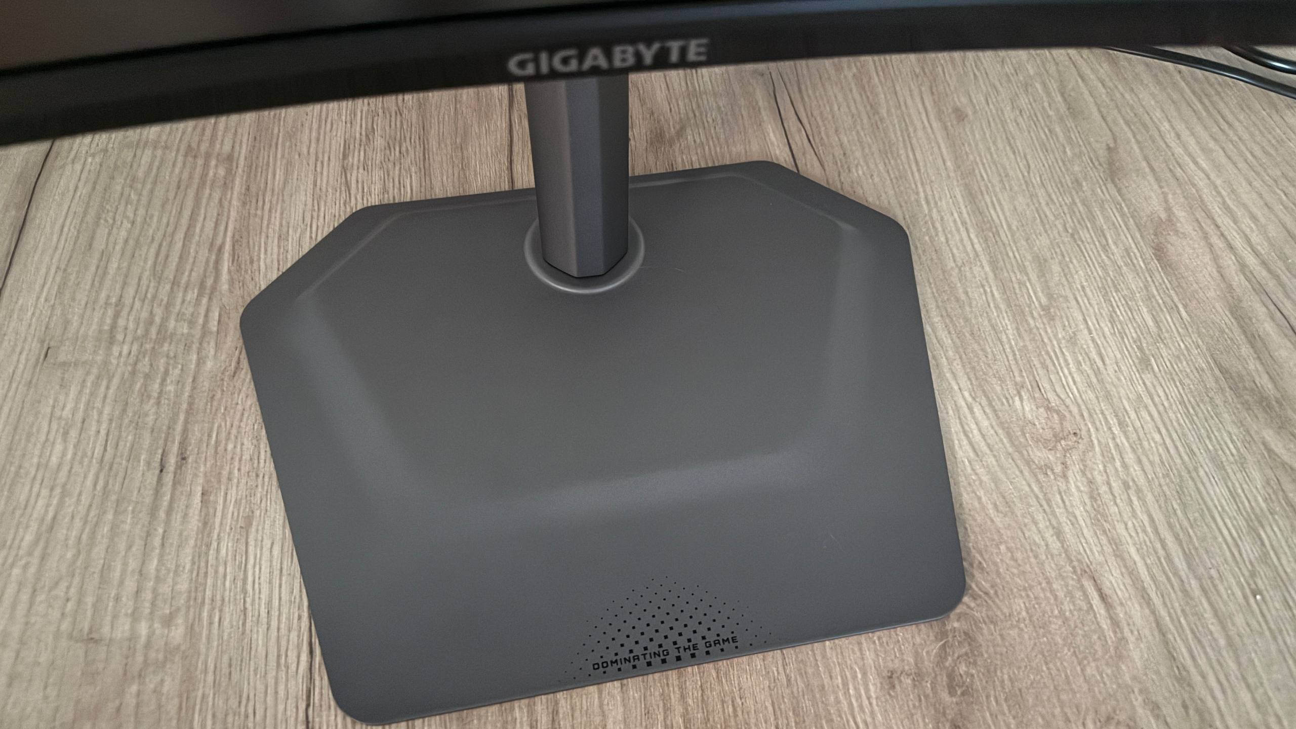 GIGABYTE G34WQC2