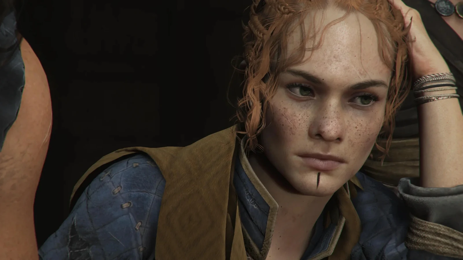 Крупный план светловолосой девушки с веснушками — Resonance: A Plague Tale Legacy
