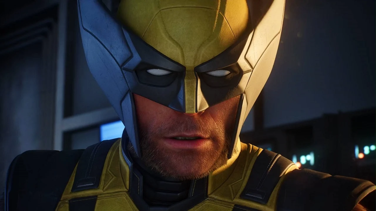 Крупный план Росомахи в жёлто-синей маске — Marvel's Wolverine