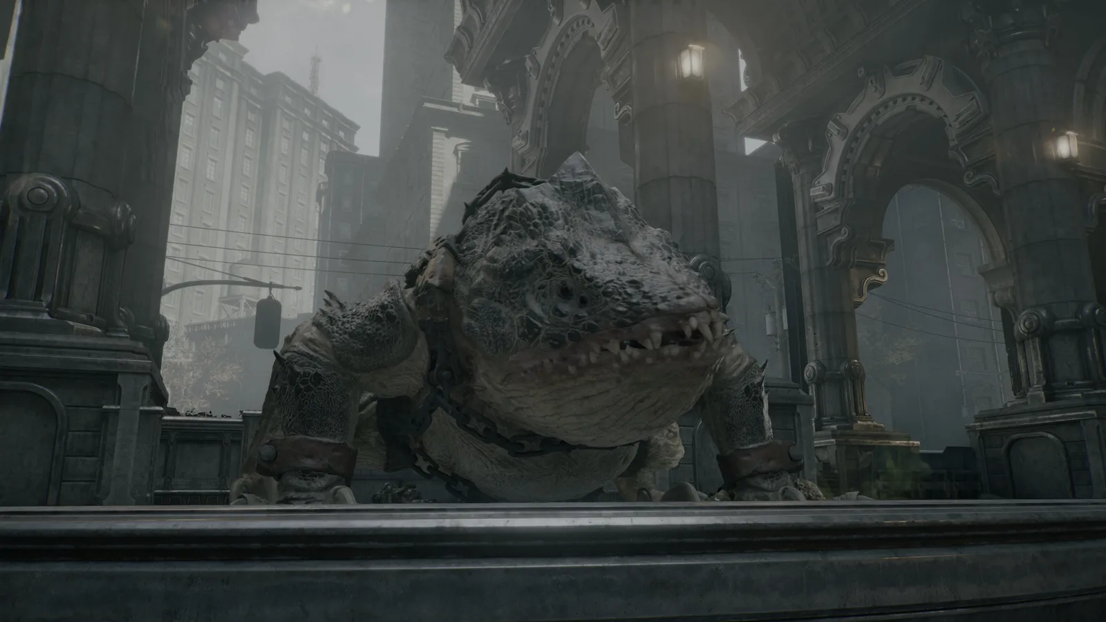 Огромное существо на площади у вокзала — Gears of War: E-Day