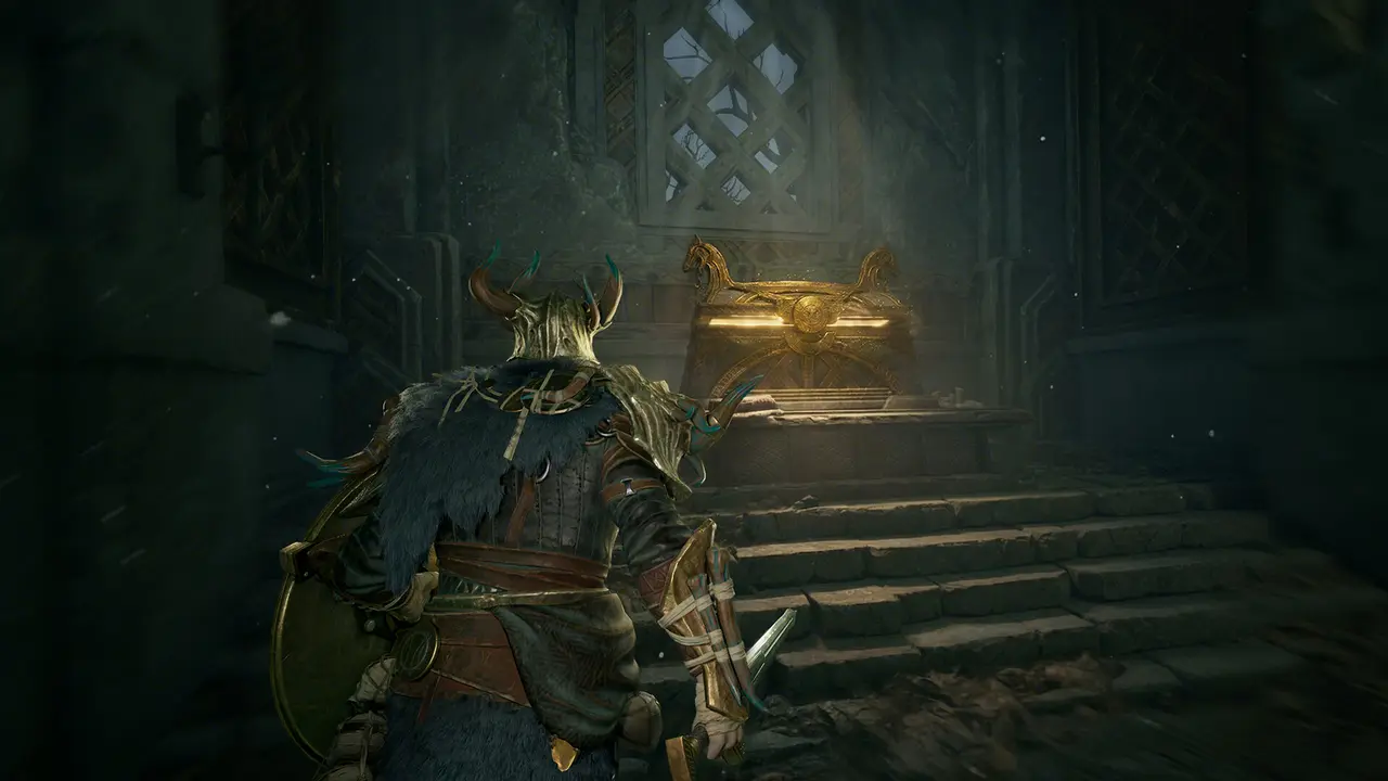 Охотник перед золотым сундуком в руинах Mistfall Hunter