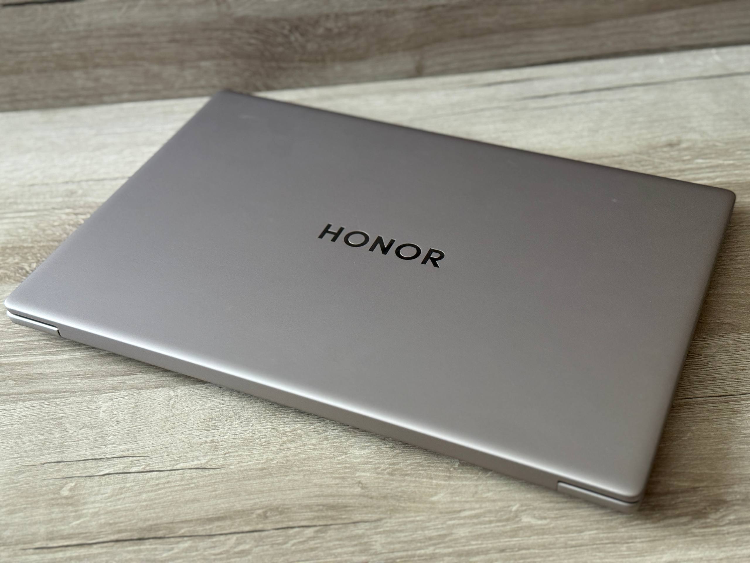 HONOR MagicBook 16 2026